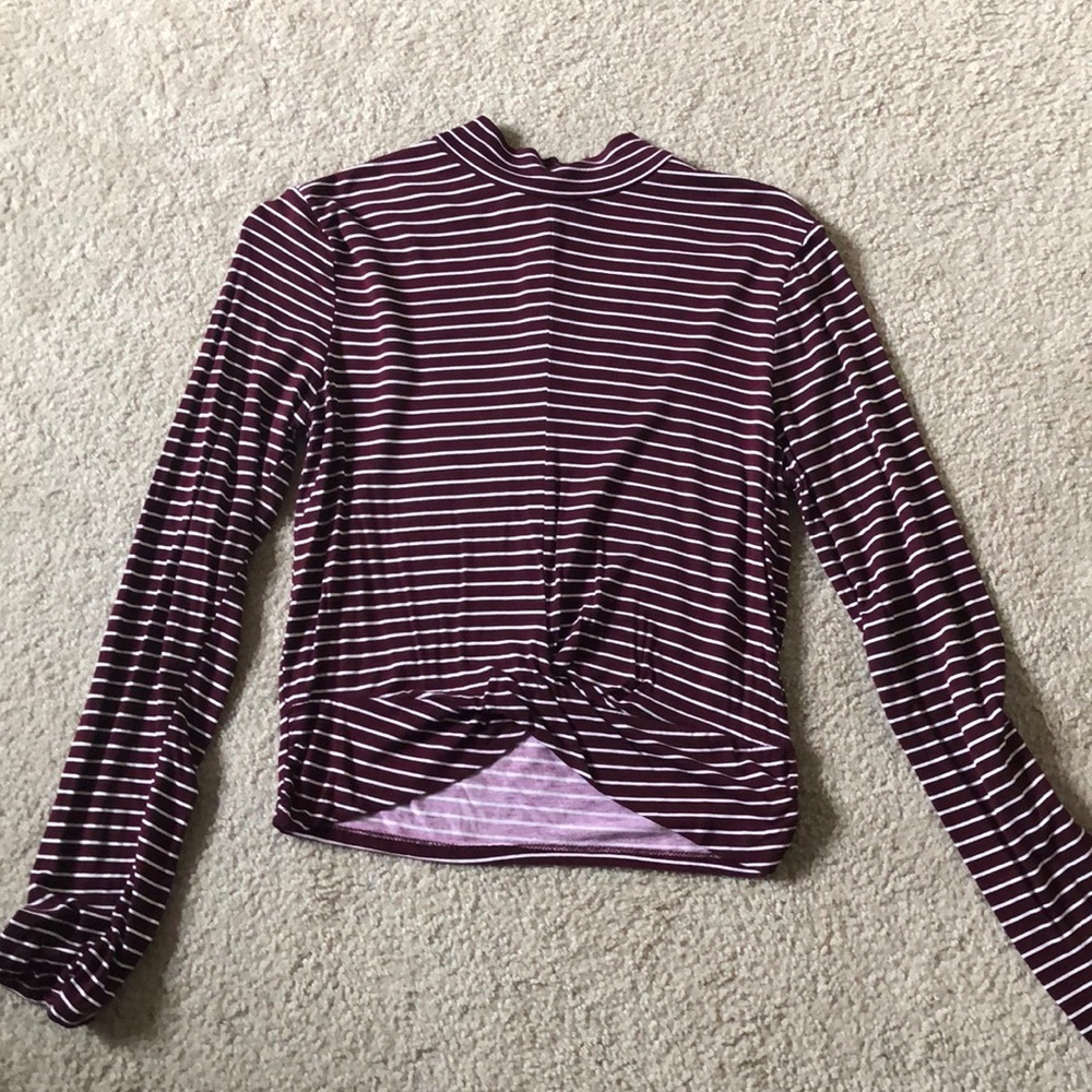 Long sleeve crop tee
